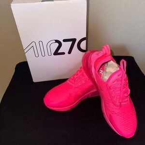 NIB Women’s Nike Air Max 270 Bright Pink Sneakers Size 10